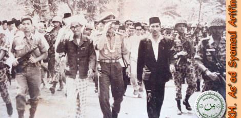 KH. Asad Syamsul Arifin